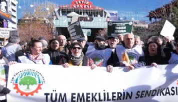 Emeklilerden, Ankara'da 'Maaş' Protestosu!