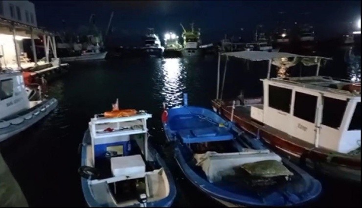 İzmir'de Balıkçı Teknesi Battı!