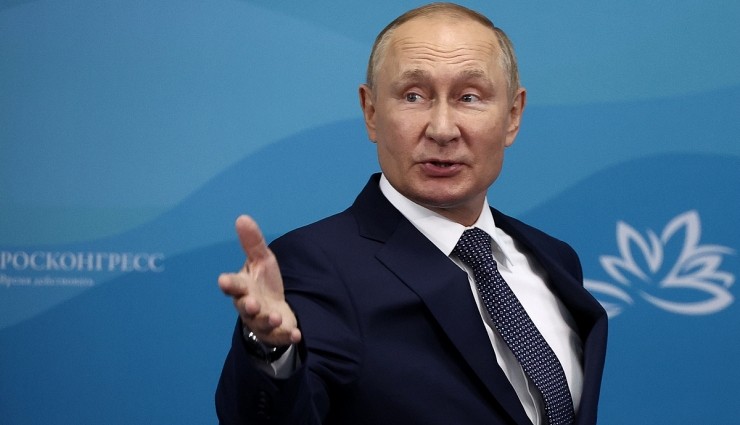 Putin, Seçim Kampanyasının İlk Mitingine Hazırlanıyor!