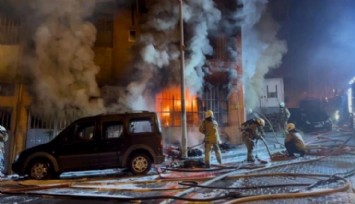 Beyoğlu’nda Yatak İmalathanesinde Yangın!