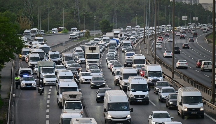 İstanbul'da Trafik Felç Oldu!