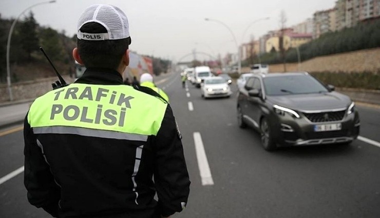 İstanbul'da Yarın Bazı Yollar Trafiğe Kapatılacak!