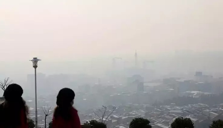 'Çok Tehlikeli Bir Hava Kirliliği' Uyarısı: Maske Takın!