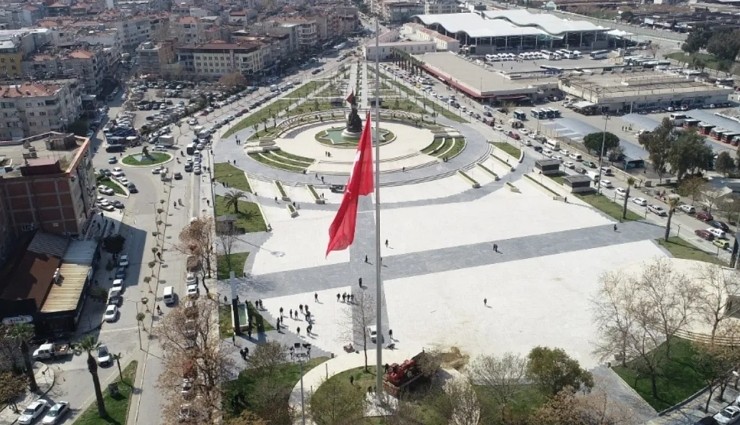 Devlet Bahçeli Meydanı'nın İsmi Değişti!