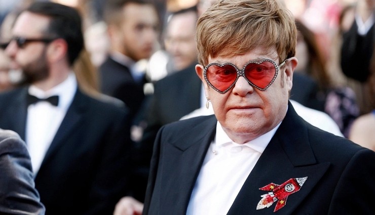 Elton John’dan Üzen Haber: Sağ Gözünü Kaybetti!