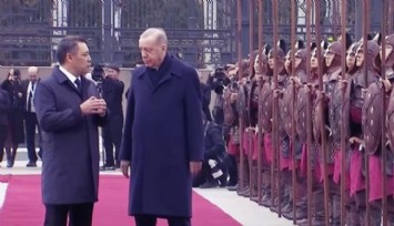 Erdoğan Kırgızistan'da Resmi Törenle Karşılandı!