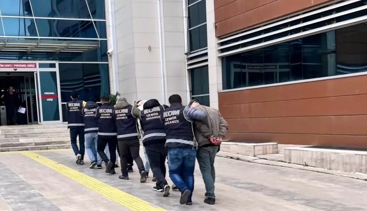 İzmir'de Yağmacı Çeteye Operasyon: 8 Kişi Gözaltında!