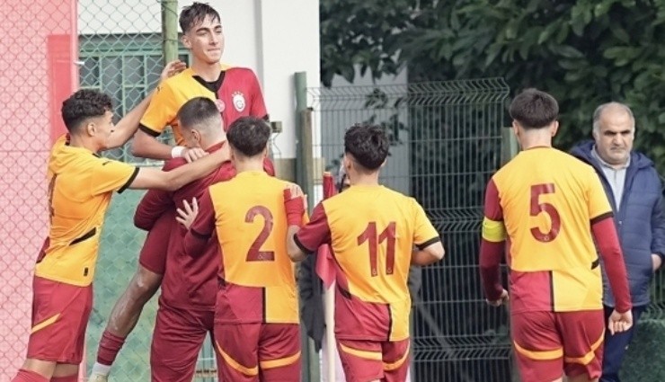 Galatasaray - Fenerbahçe U17 Derbisinde Tarihi Skor!