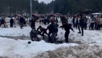 Hamsi Festivalinde Yumruklar Havada Uçuştu!