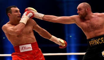 Tyson Fury, Efsane Boksörle Rövanş Maçına Çıkabilir!