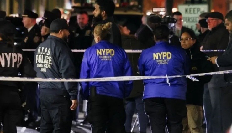 New York Metrosunda Silahlı Saldırı: 1 Ölü 5 Yaralı!