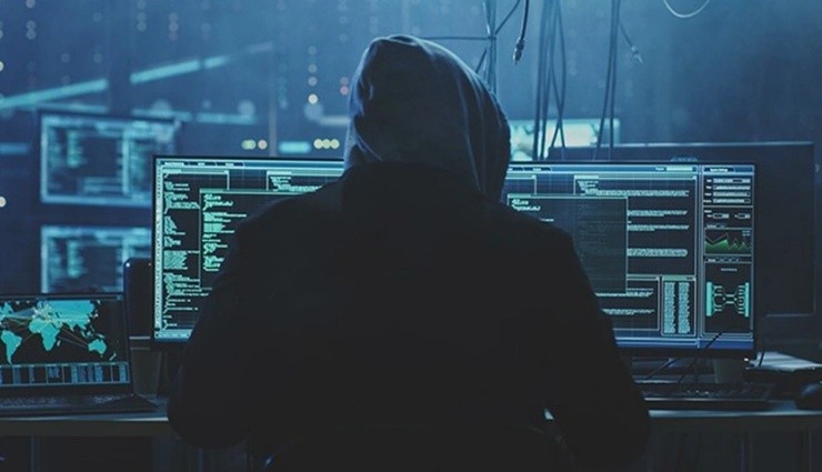 Dünyanın En Tehlikeli Hacker Grubu Çökertildi!