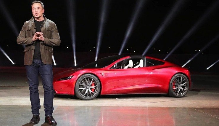 Elon Musk: Tesla Çalışanları Fabrikada Yaşayacak!