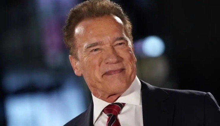 Arnold Schwarzenegger'e Kalp Pili Takıldı!