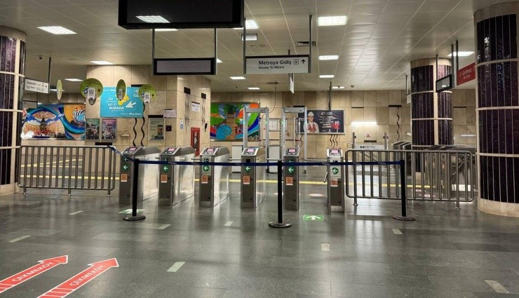 İstanbul'da Metro Arızası: Seferler Durduruldu!