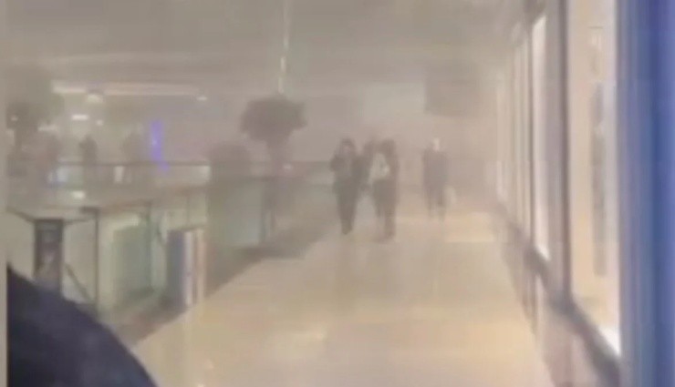 İstanbul'da AVM Otoparkında Yangın Çıktı!