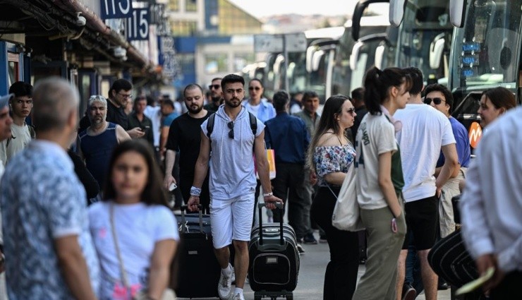 Otogarlarda Bayram Yoğunluğu!