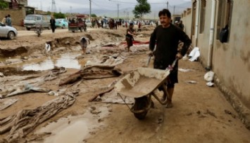 Afganistan'da Sel Felaketi: Ölü Sayısı 400'e Yaklaştı!