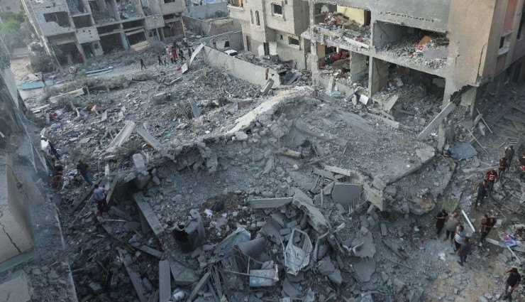 BM: Gazze'de Binaların Yarısından Fazlası Yıkıldı!