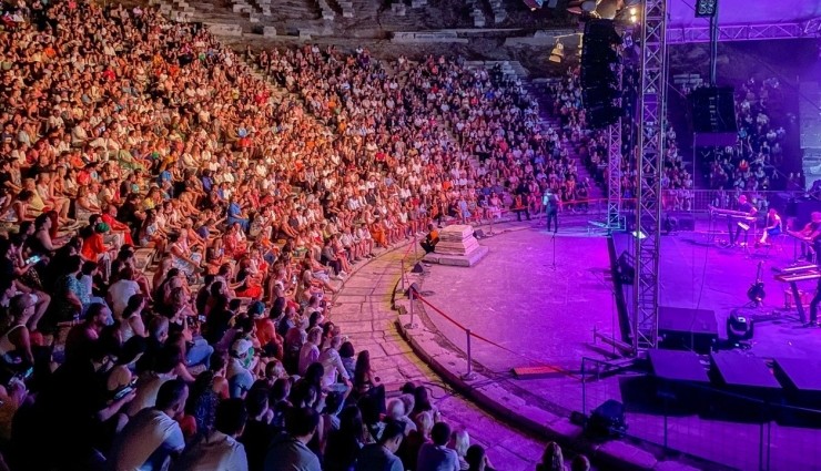 Bodrum'da Eğlence Hayatı Çöküşte: Konserler İptal Ediliyor!