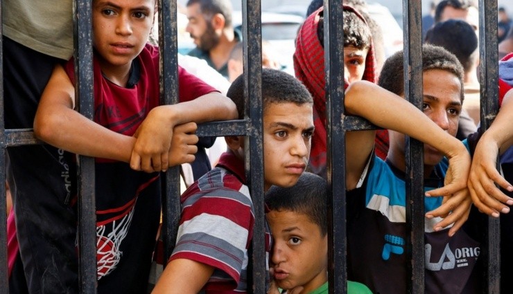İsrail 640 Filistinli Çocuğu Gözaltına Aldı!