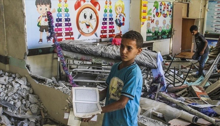 Gazze’de 300 Bin Öğrenci Okula Gidemiyor!
