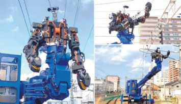 Japonya'da 12 Metrelik İnsansı Robot Tanıtıldı!
