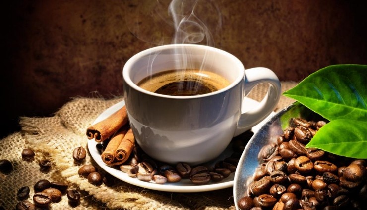 Kahvenin Gizli Tehlikesi: Hangi Saatlerde İçilmemeli?
