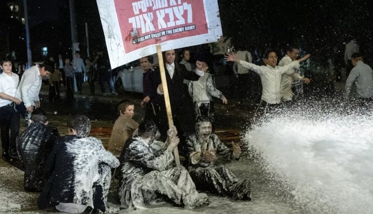 Ultra Ortodoks Yahudiler: 'Ölürüz de Askerlik Yapmayacağız'