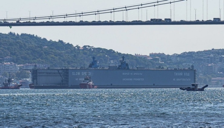 İstanbul Boğazında Gemi Trafiği Askıya Alındı!