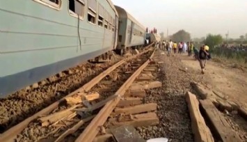 İki Yolcu Treni Çarpıştı! Ölü Ve Yaralılar Var!