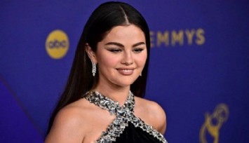 Selena Gomez Gala Tarzıyla Geceye Damga Vurdu!