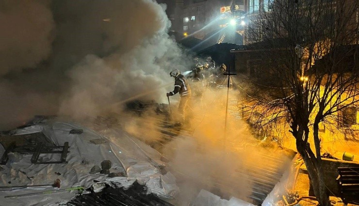 Beyoğlu'nda Gecekondular Alevler İçinde Kaldı!