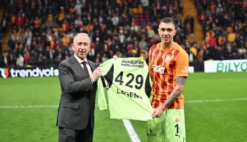 Fernando Muslera Tarihe Geçti!