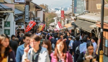 Japonya’dan Selfie Çeken Turistlere Sıkı Denetim!