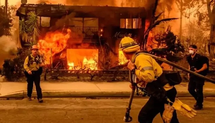 Los Angeles'ta Sokağa Çıkma Yasağı İlan Edildi!