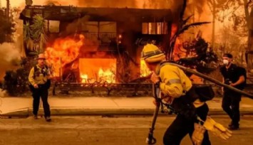 Los Angeles'ta Sokağa Çıkma Yasağı İlan Edildi!