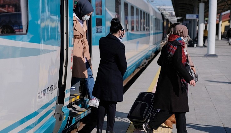 Yüksek Hızlı Tren Biletlerine Zam!