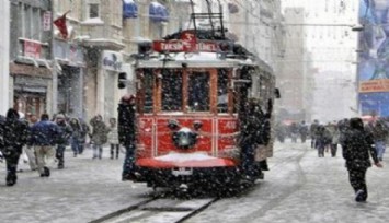 İstanbul'da Beklenen Kar Yağışı Başladı!